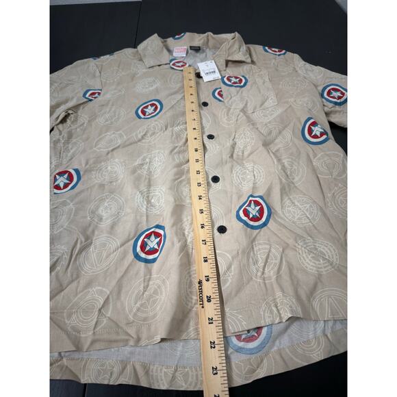 NWT Marvel men’s button up shirt size M - Picture 2 of 5